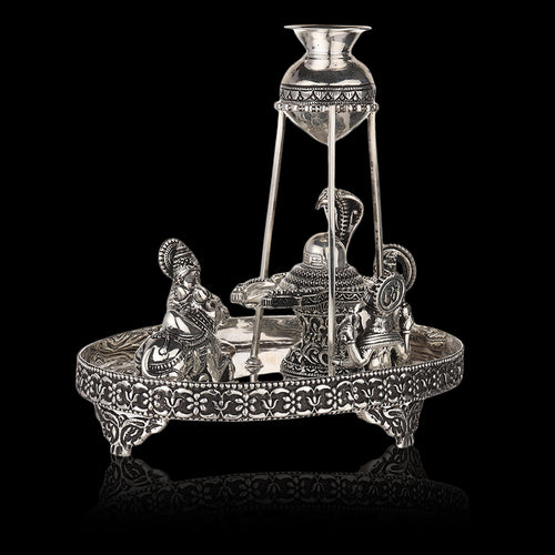 Shiv Parivar with Jaldhara Stand