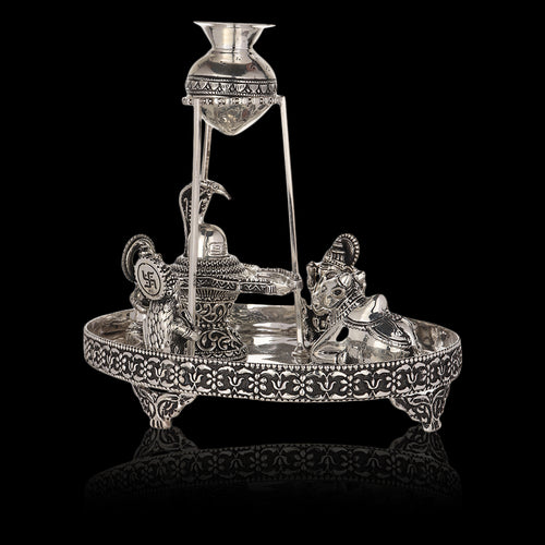 Shiv Parivar with Jaldhara Stand