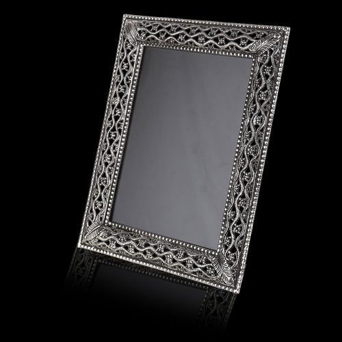 Antique Frame with Leaves on Corners (Inner Size)