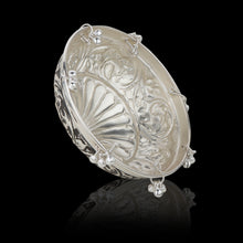 Load image into Gallery viewer, Antique Chattar