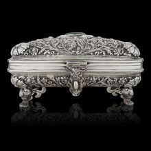 Load image into Gallery viewer, Box with Green Stone