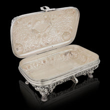 Load image into Gallery viewer, Box with Green Stone