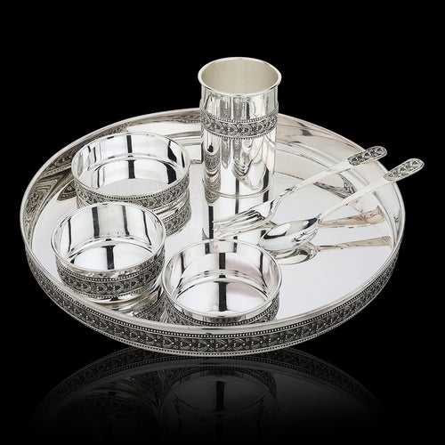 Antique Nakashi Dinner Plate Set